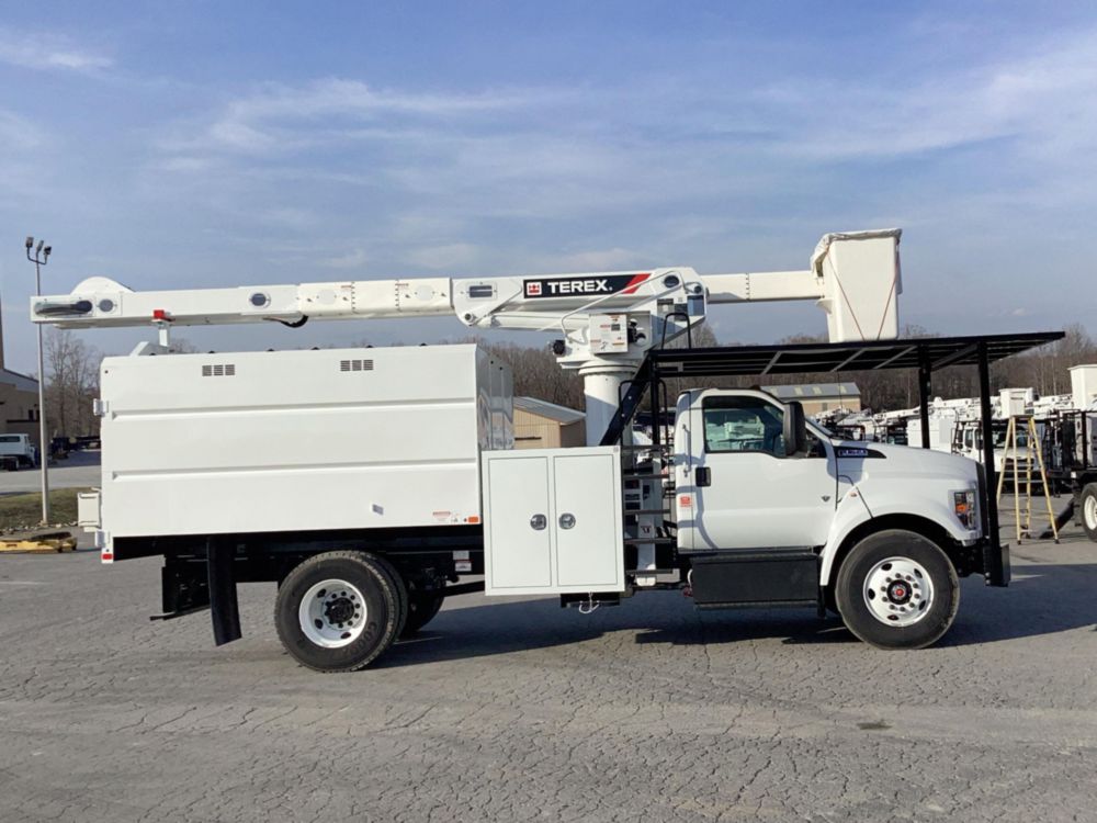 2026 Ford F750 4x2 Terex Utilities XT PRO 56-BOC-F-PC Bucket Truck