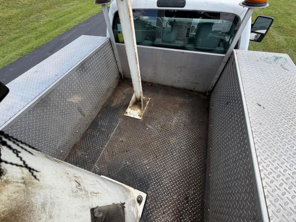 2016 Ford F-550 Versalift Bucket Truck