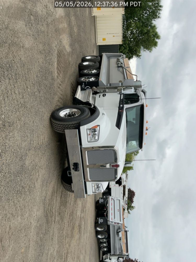 2027 Kenworth T880 10x4 Dump Truck