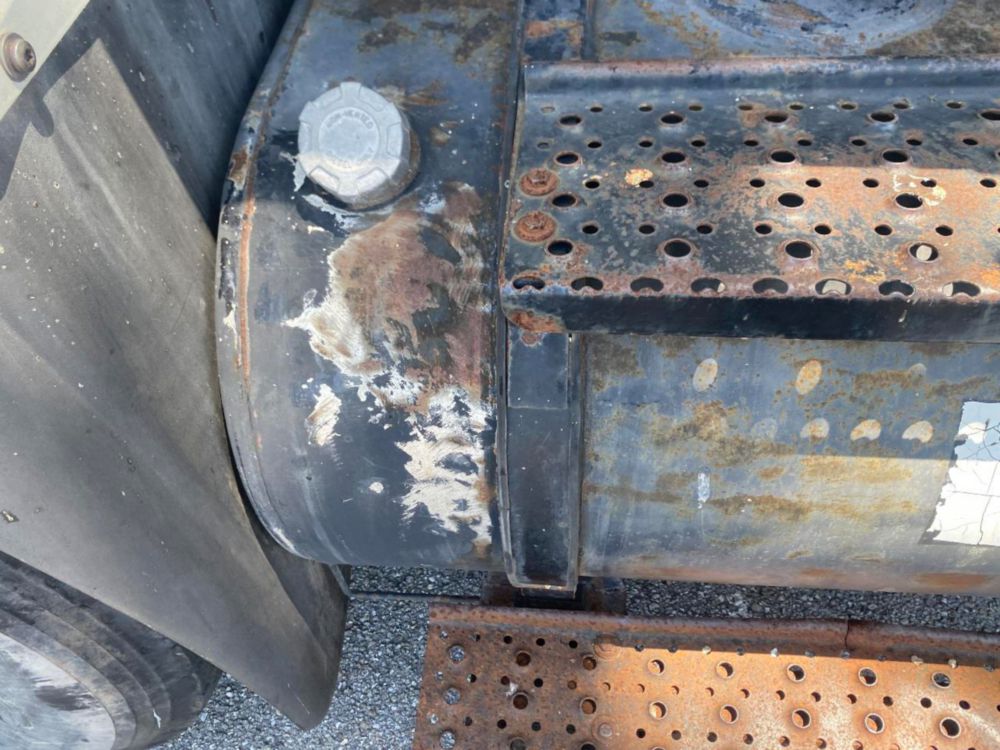 2006 Int'l 7400 "Rail Gear Equipped" Tri-Axle Grapple Truck