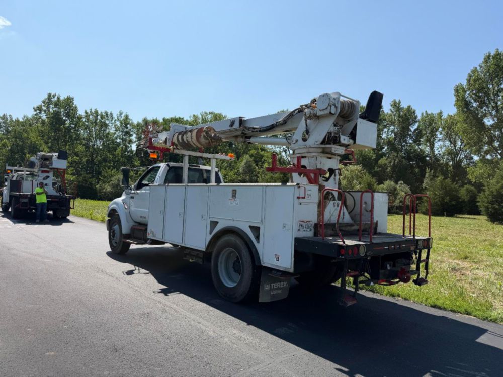 2009 Ford F-750 Terex Commander 4047 Digger Derrick