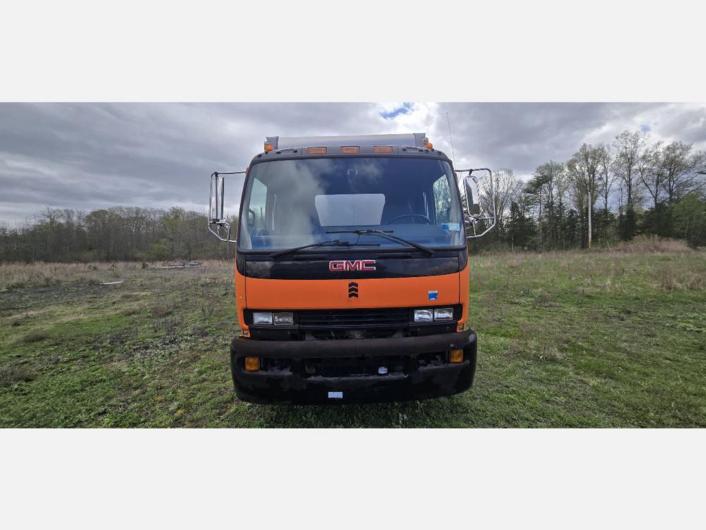 2007 GMC T-6500 Diesel 4x2 Box Truck