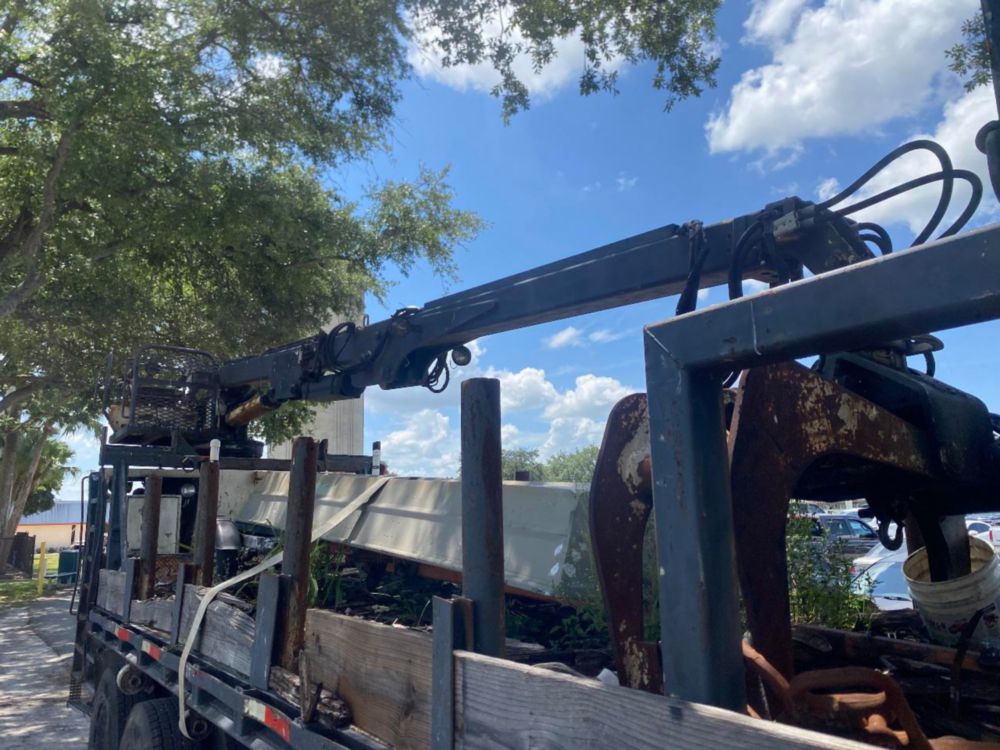 2006 Int'l 7400 "Rail Gear Equipped" Tri-Axle Grapple Truck