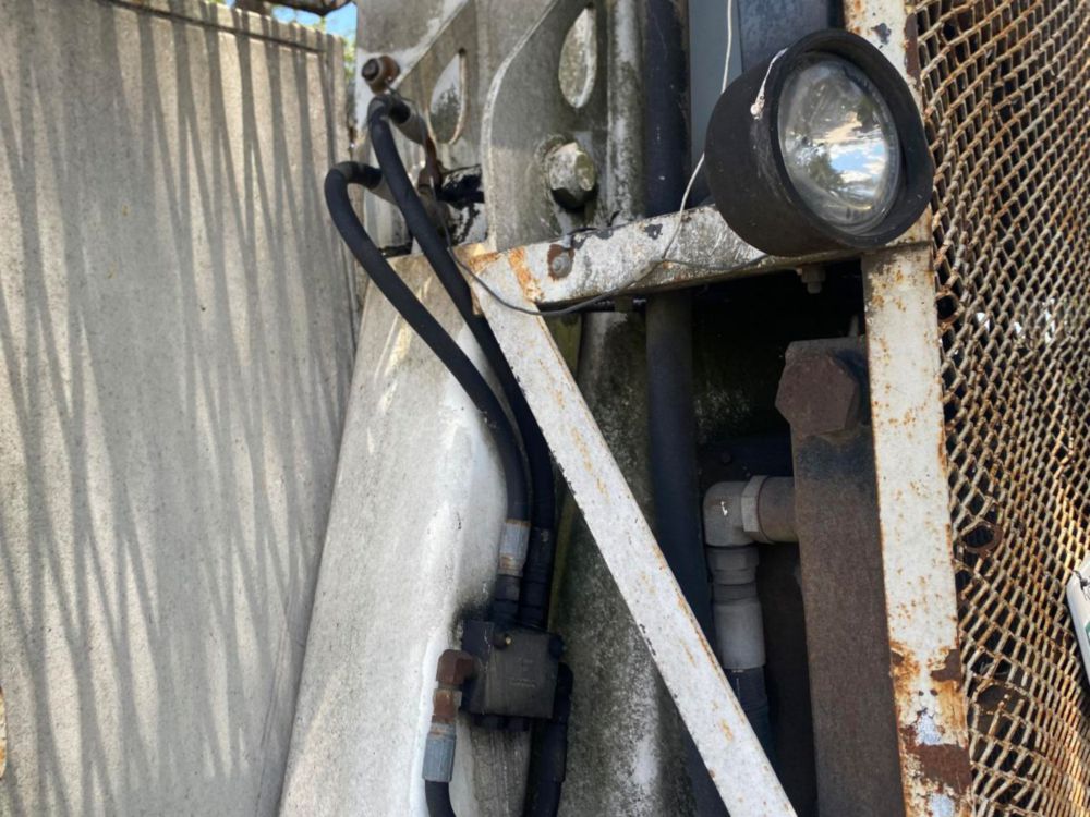 2006 Int'l 7400 "Rail Gear Equipped" Tri-Axle Grapple Truck