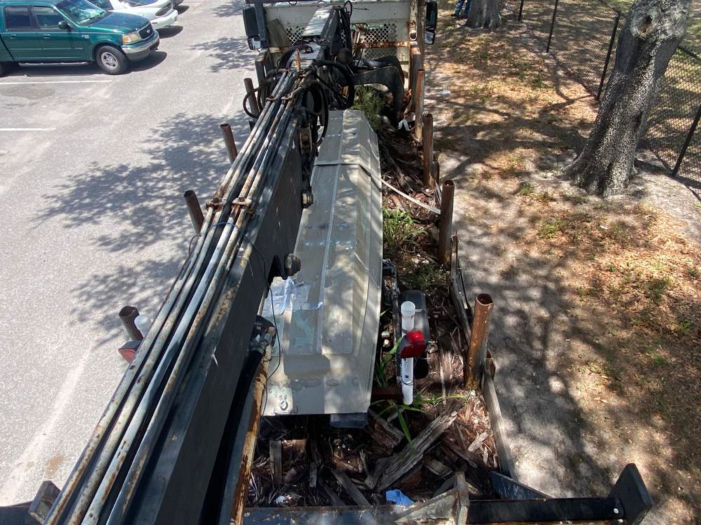 2006 Int'l 7400 "Rail Gear Equipped" Tri-Axle Grapple Truck