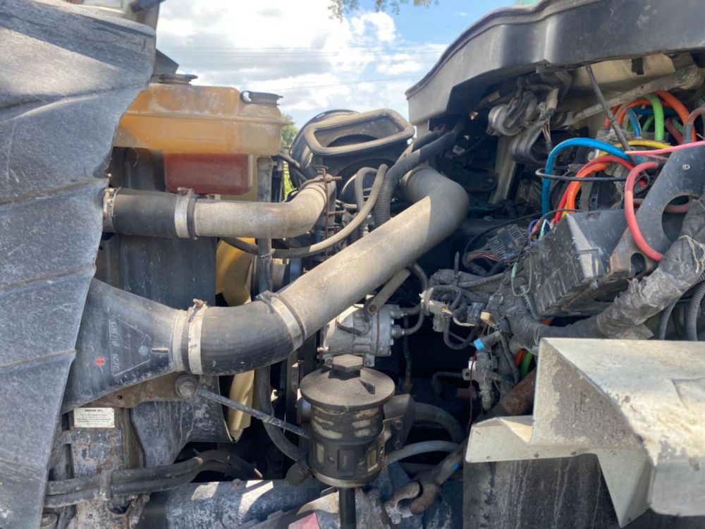 2006 Int'l 7400 "Rail Gear Equipped" Tri-Axle Grapple Truck