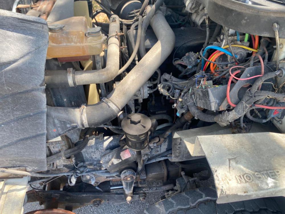2006 Int'l 7400 "Rail Gear Equipped" Tri-Axle Grapple Truck