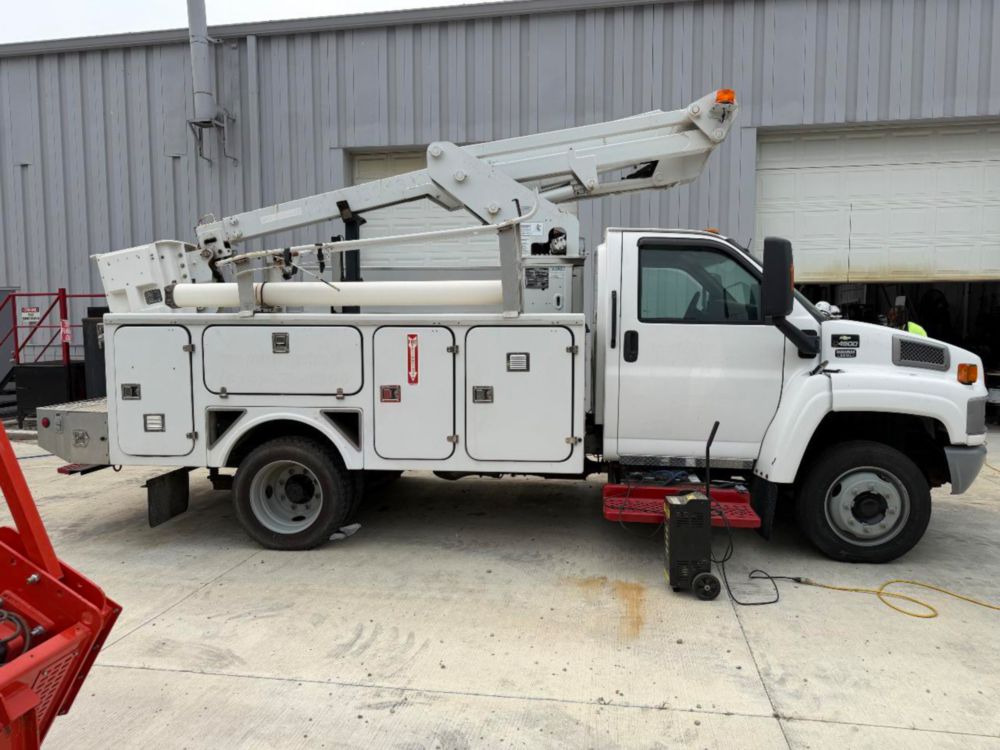 2008 Chevrolet C-4500 Dur-A-Lift DTAS-35 Bucket Truck