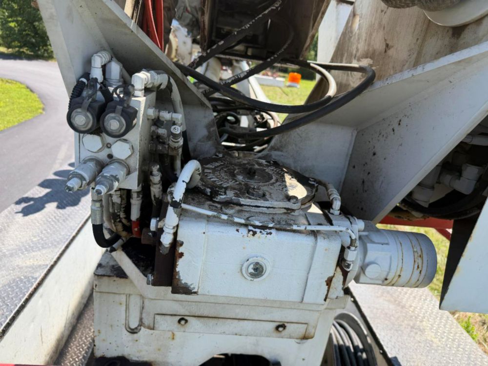 2009 Ford F-750 Terex Commander 4047 Digger Derrick