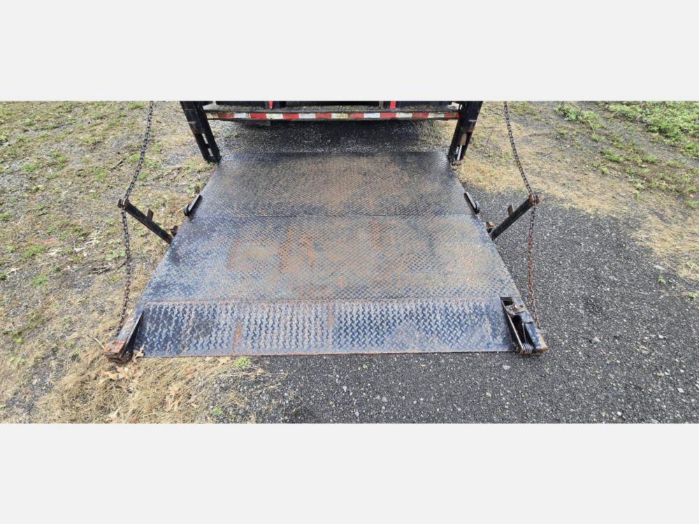 1991 30' Great Dane Single Axle Trailer