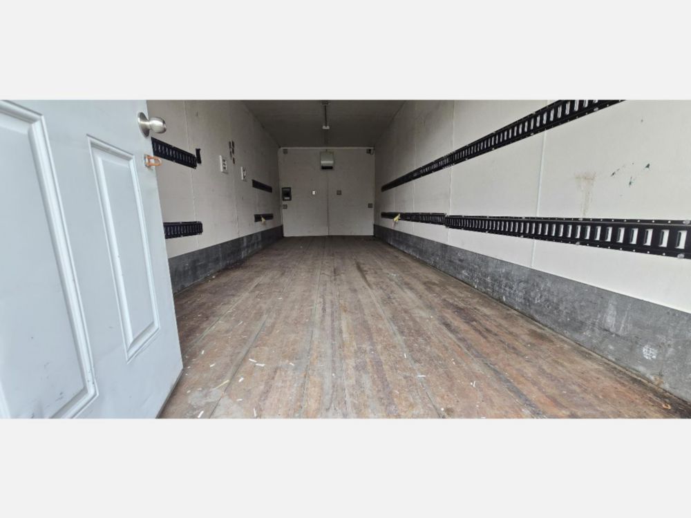 2007 GMC T-6500 Diesel 4x2 Box Truck