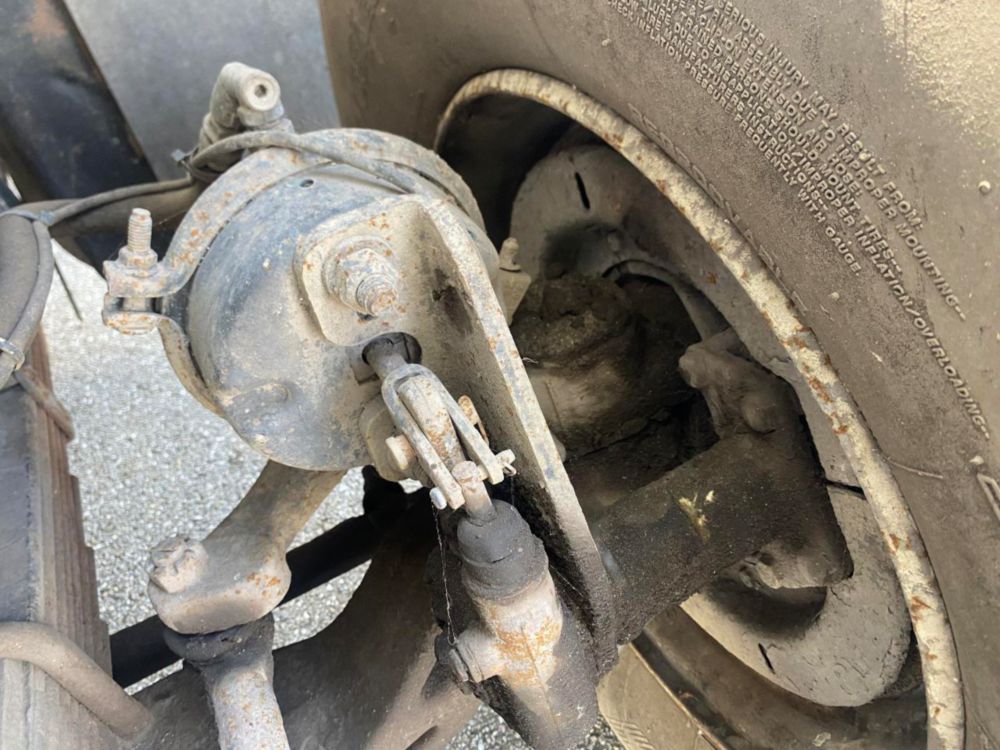 2006 Int'l 7400 "Rail Gear Equipped" Tri-Axle Grapple Truck