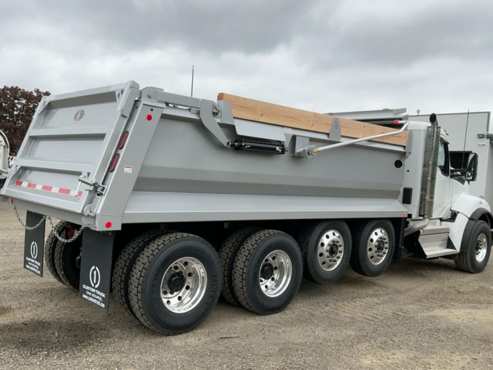 2027 Kenworth T880 10x4 Dump Truck