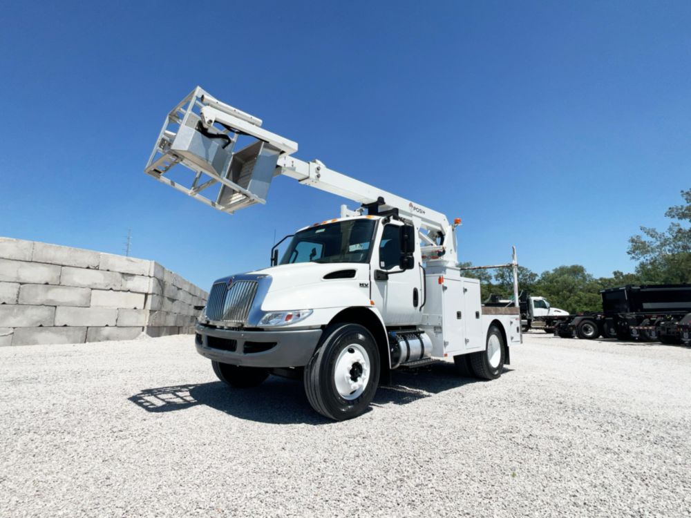 2023 IHC MV607 4x2 POSI+ 800-40 Cable Placer