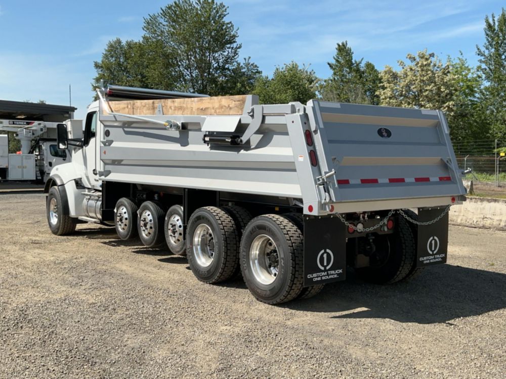 2027 Kenworth T880 12x4 Dump Truck