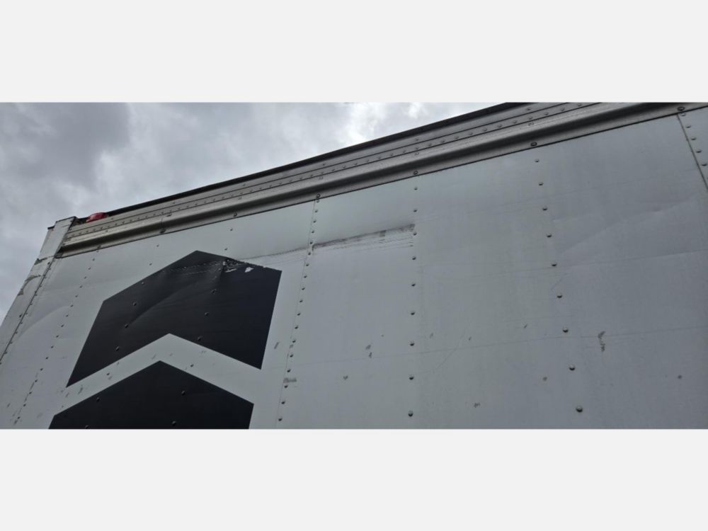 2007 GMC T-6500 Diesel 4x2 Box Truck