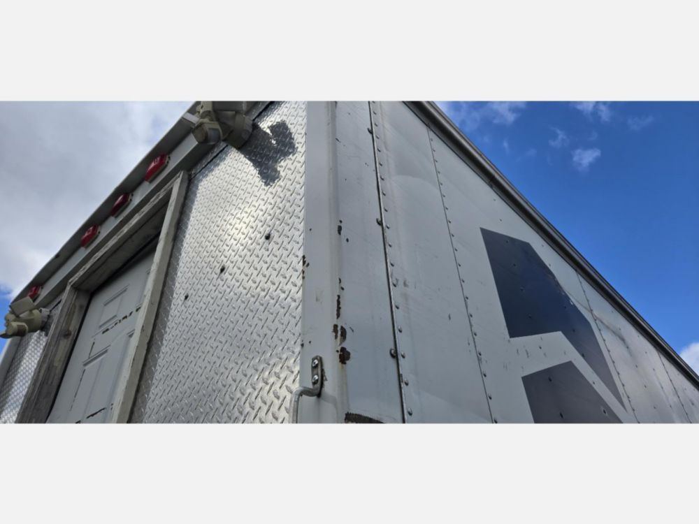 2007 GMC T-6500 Diesel 4x2 Box Truck