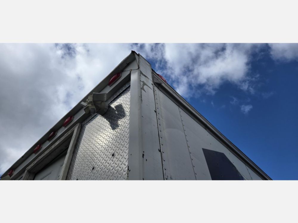 2007 GMC T-6500 Diesel 4x2 Box Truck