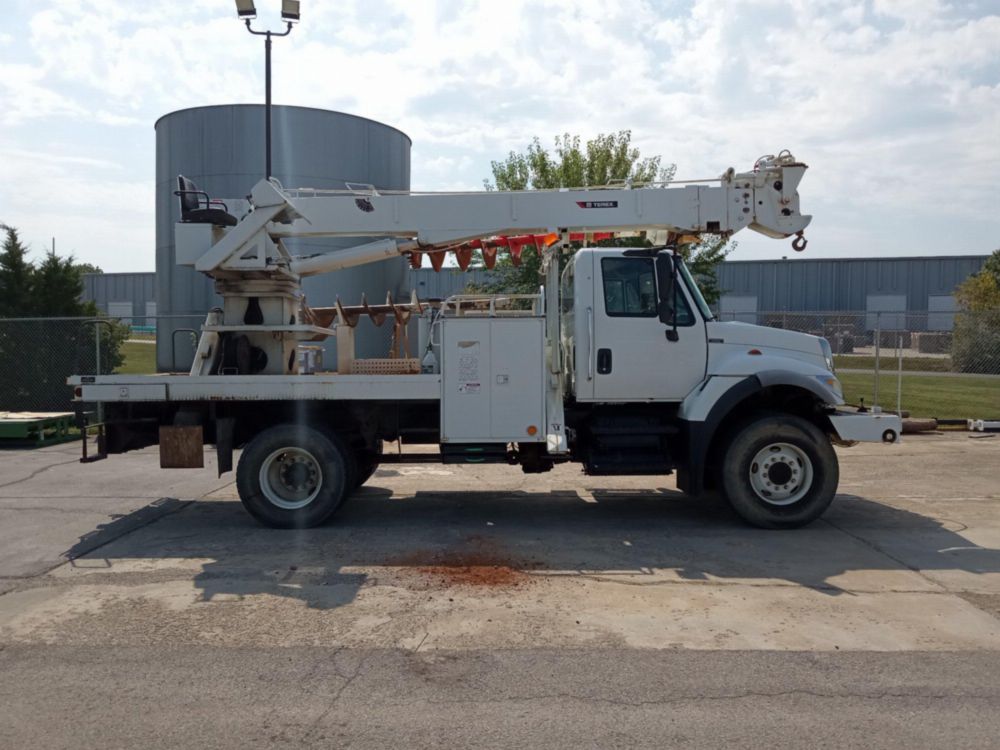2006 Int'l 7400 4x4 Terex Commander 5045 Digger Derrick Truck