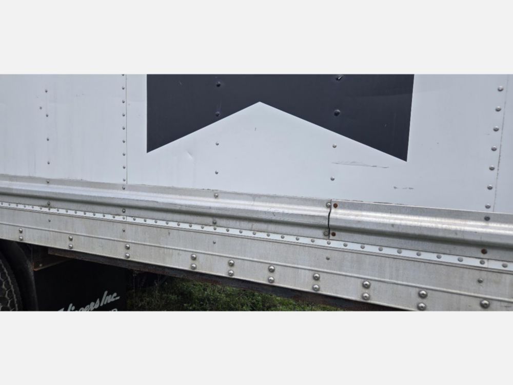 2007 GMC T-6500 Diesel 4x2 Box Truck
