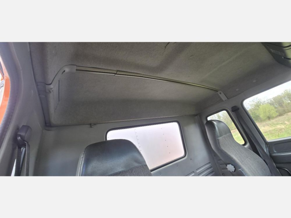2007 GMC T-6500 Diesel 4x2 Box Truck
