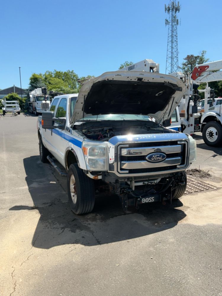 2011 Ford F-250 4x4 Crew Cab Pickup Truck