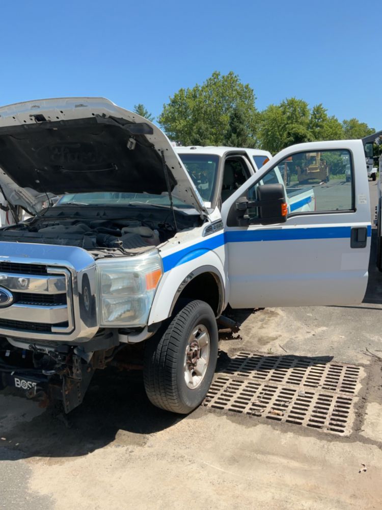 2011 Ford F-250 4x4 Crew Cab Pickup Truck