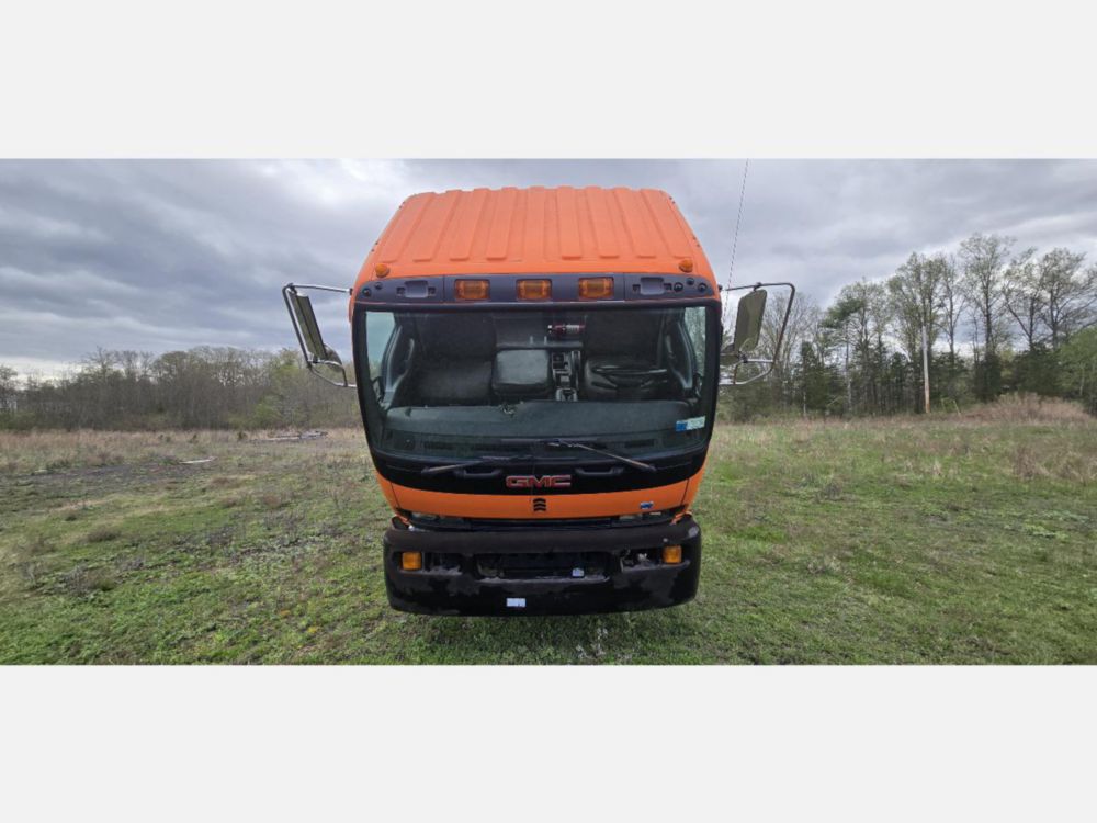 2007 GMC T-6500 Diesel 4x2 Box Truck