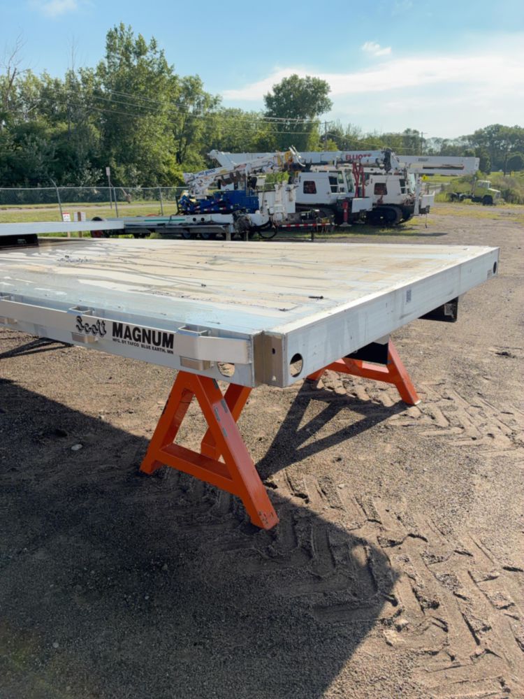 New Scott Magnum 18' Aluminum Flat Bed