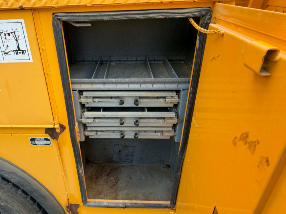 2009 Ford F-750 Terex Commander 4045 Digger Derrick
