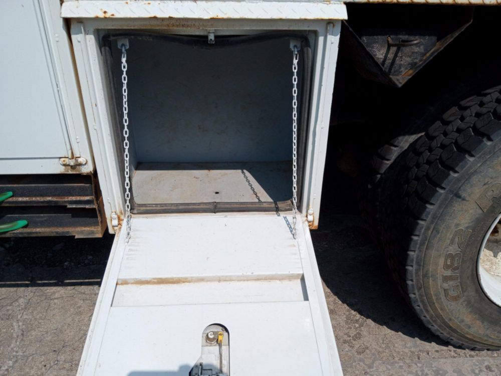 2006 Int'l 7400 4x4 Terex Commander 5045 Digger Derrick Truck
