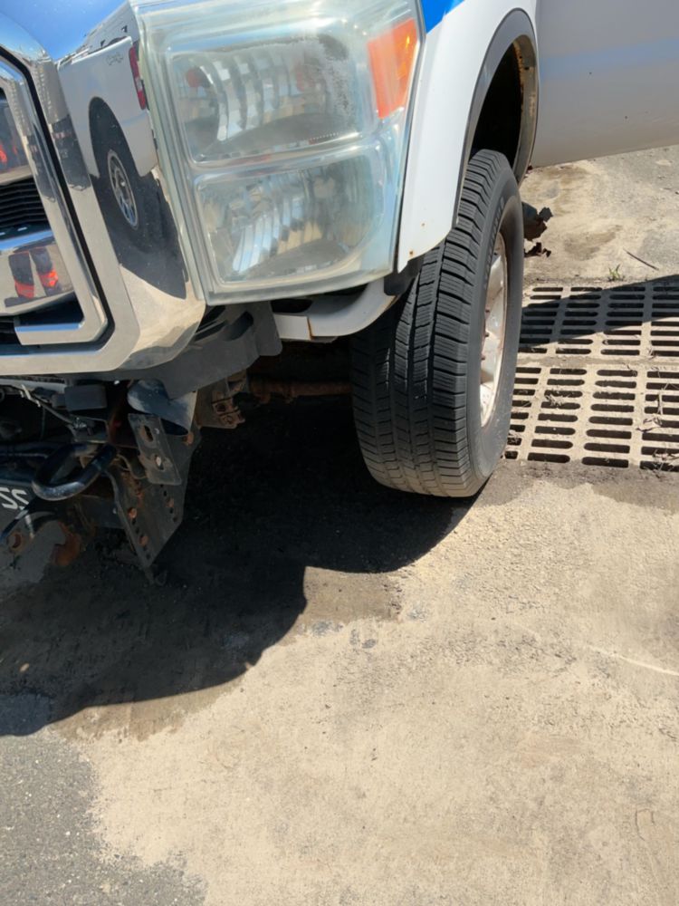 2011 Ford F-250 4x4 Crew Cab Pickup Truck