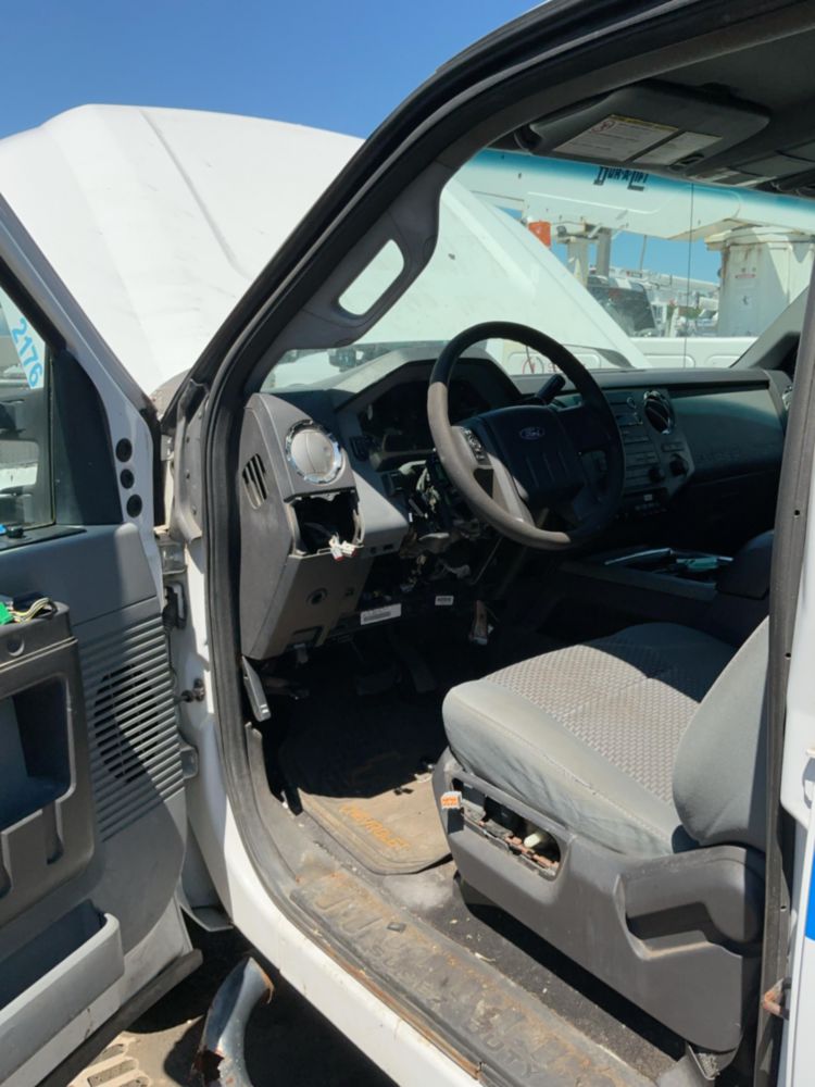2011 Ford F-250 4x4 Crew Cab Pickup Truck