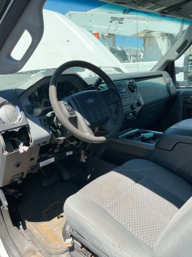2011 Ford F-250 4x4 Crew Cab Pickup Truck