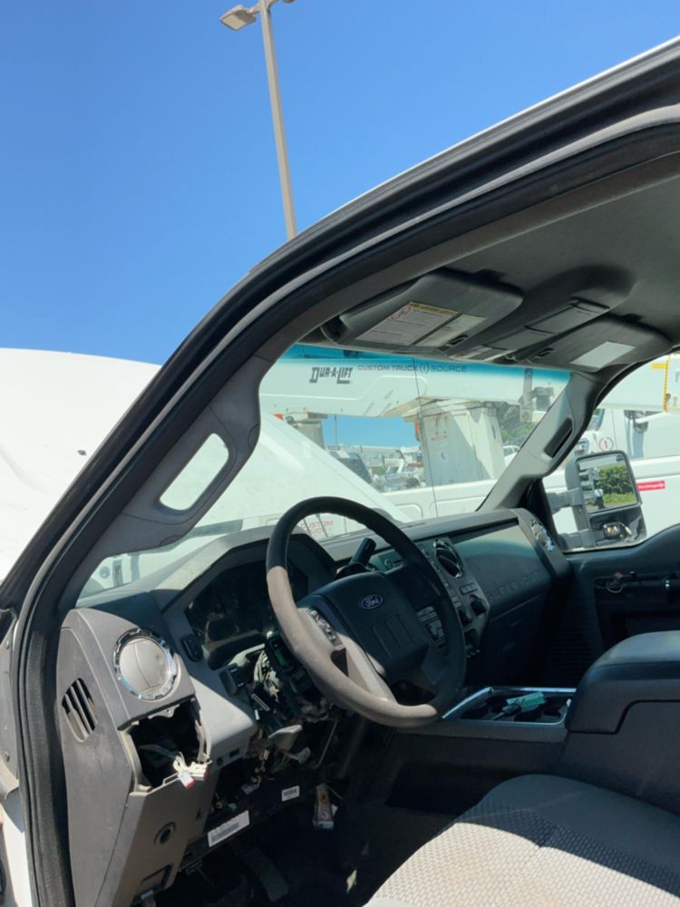 2011 Ford F-250 4x4 Crew Cab Pickup Truck