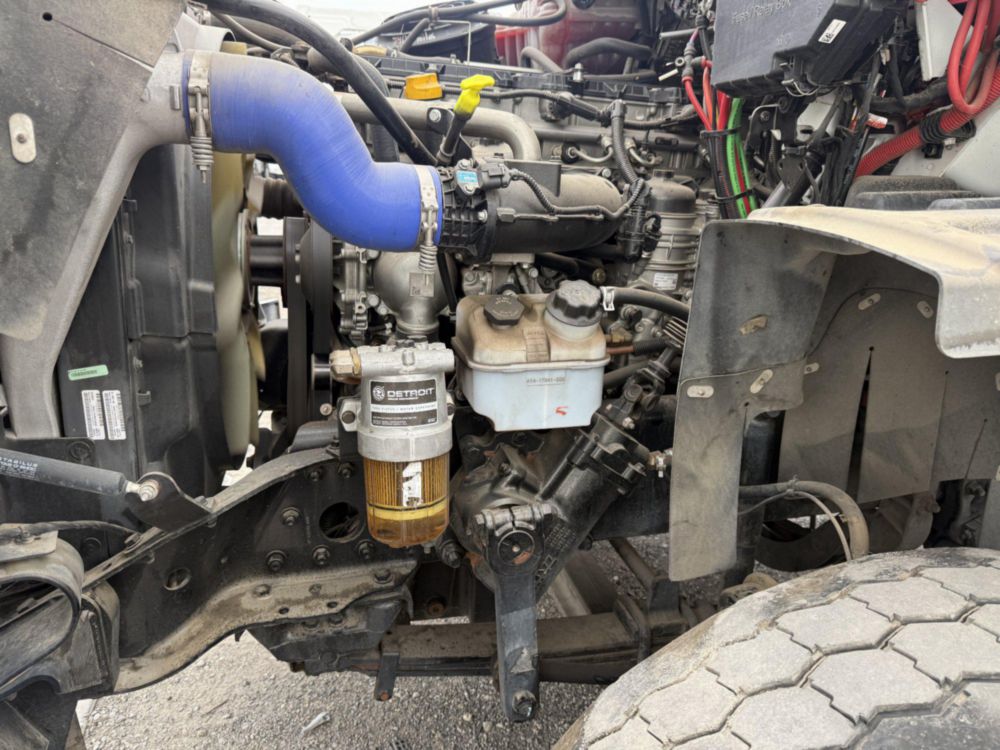 2025 Freightliner 114SD Tandem Axle Roll-Off Truck