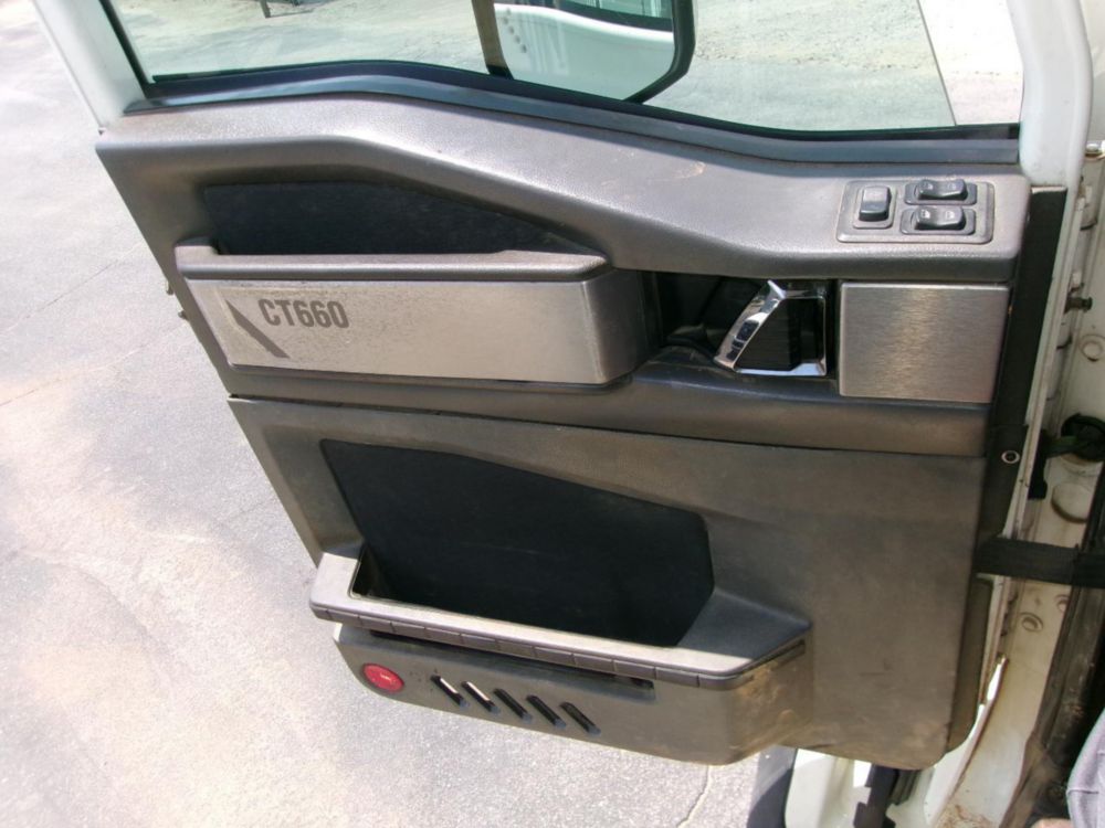 2016 Tandem Urban X Premier 6yrd Vacuum Truck