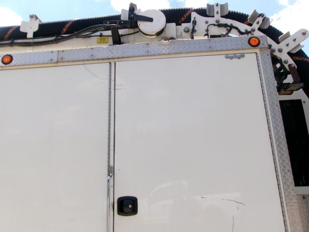 2016 Tandem Urban X Premier 6yrd Vacuum Truck