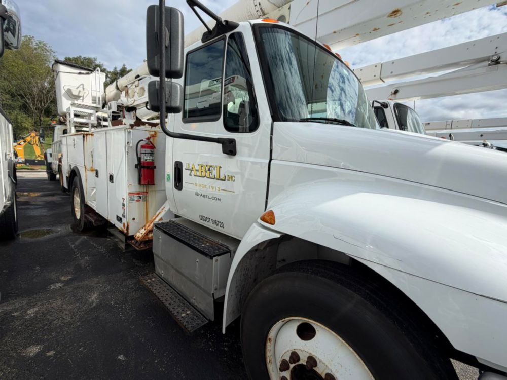 2017 Int'l 4300 Altec AA55 Material Handler Bucket Truck