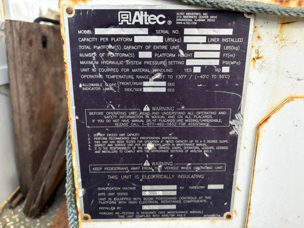 2017 Int'l 4300 Altec AA55 Material Handler Bucket Truck