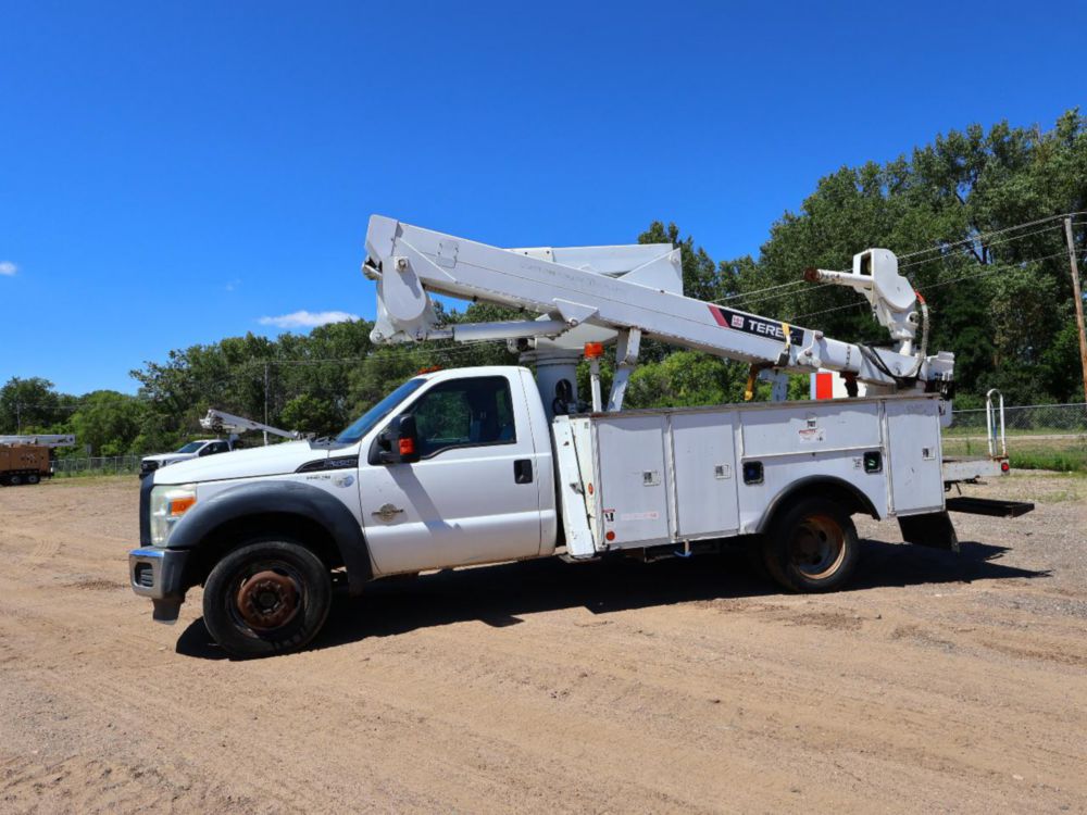 2016 Ford F-550 Terex LTM-40 Material Handler Bucket Truck
