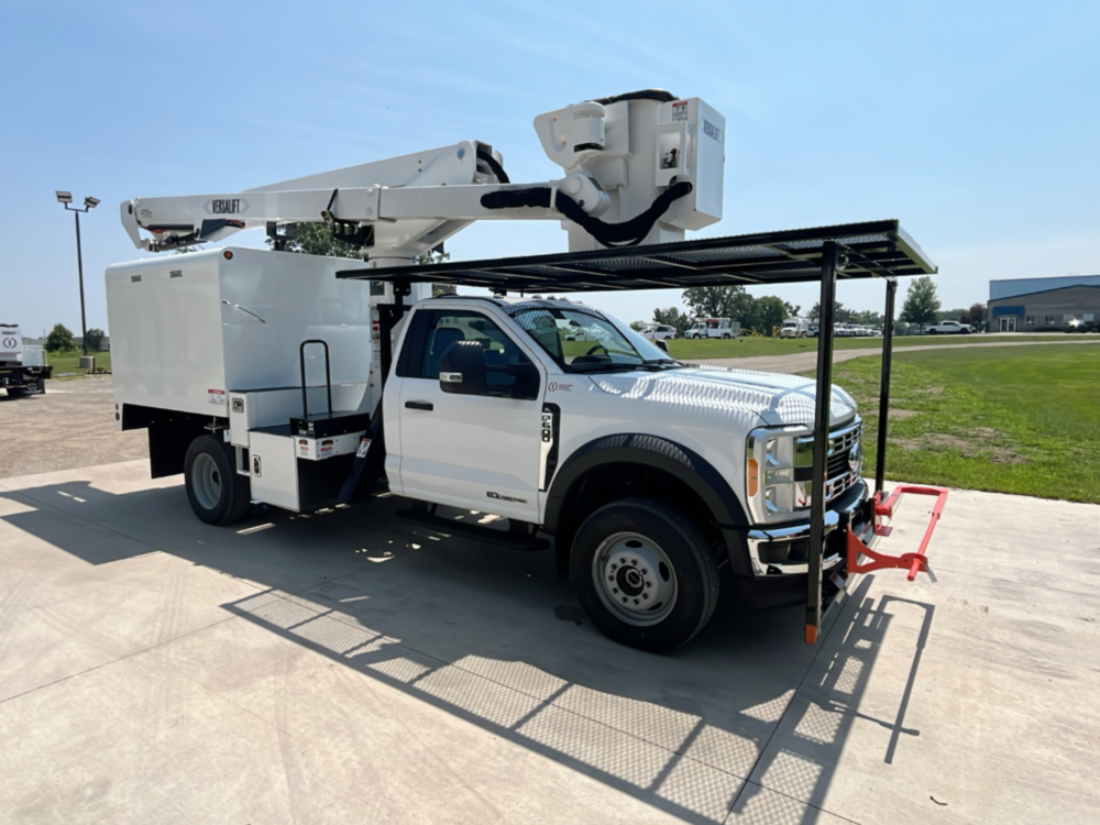 Ford F600 4x4 Versalift VST-55-I Bucket Truck