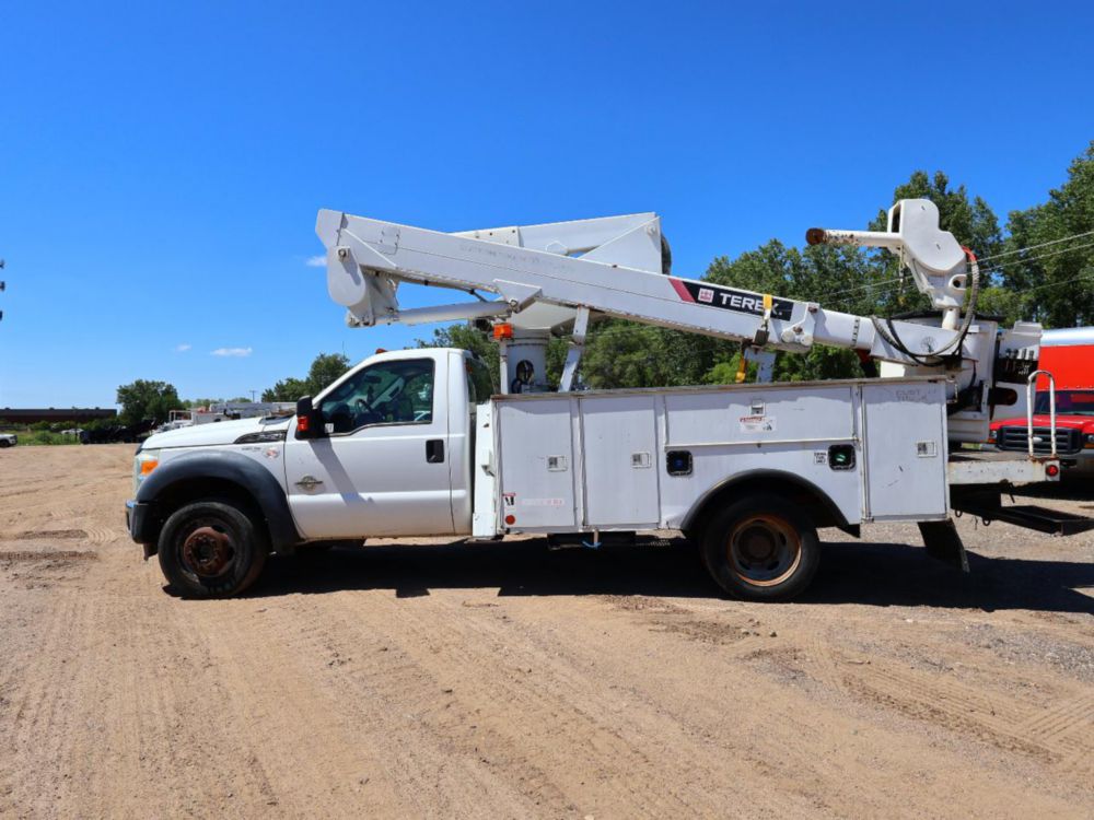 2016 Ford F-550 Terex LTM-40 Material Handler Bucket Truck