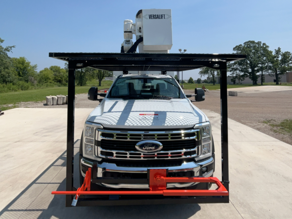 Ford F600 4x4 Versalift VST-55-I Bucket Truck