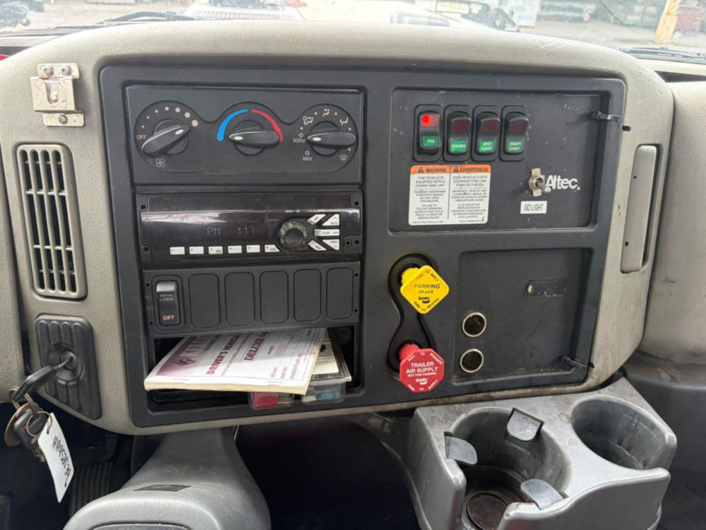 2017 Int'l 4300 Altec AA55 Material Handler Bucket Truck