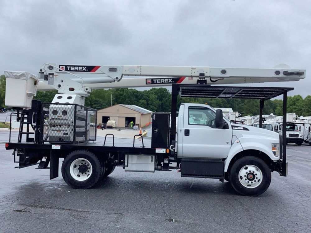2026 Ford F750 4x2 Terex Utilities XT PRO 60/70-ORA-F-PC Bucket Truck