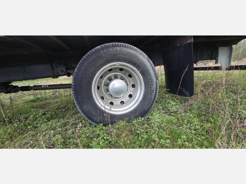 2007 GMC T-6500 Diesel 4x2 Box Truck