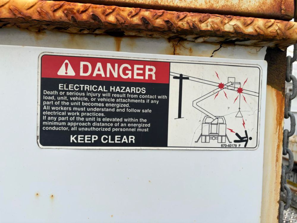 2017 Int'l 4300 Altec AA55 Material Handler Bucket Truck