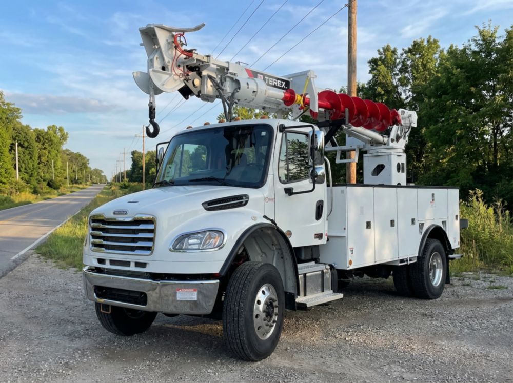 2026 Freightliner M2106 4x4 Terex Utilities Commander 4047 Digger Derrick