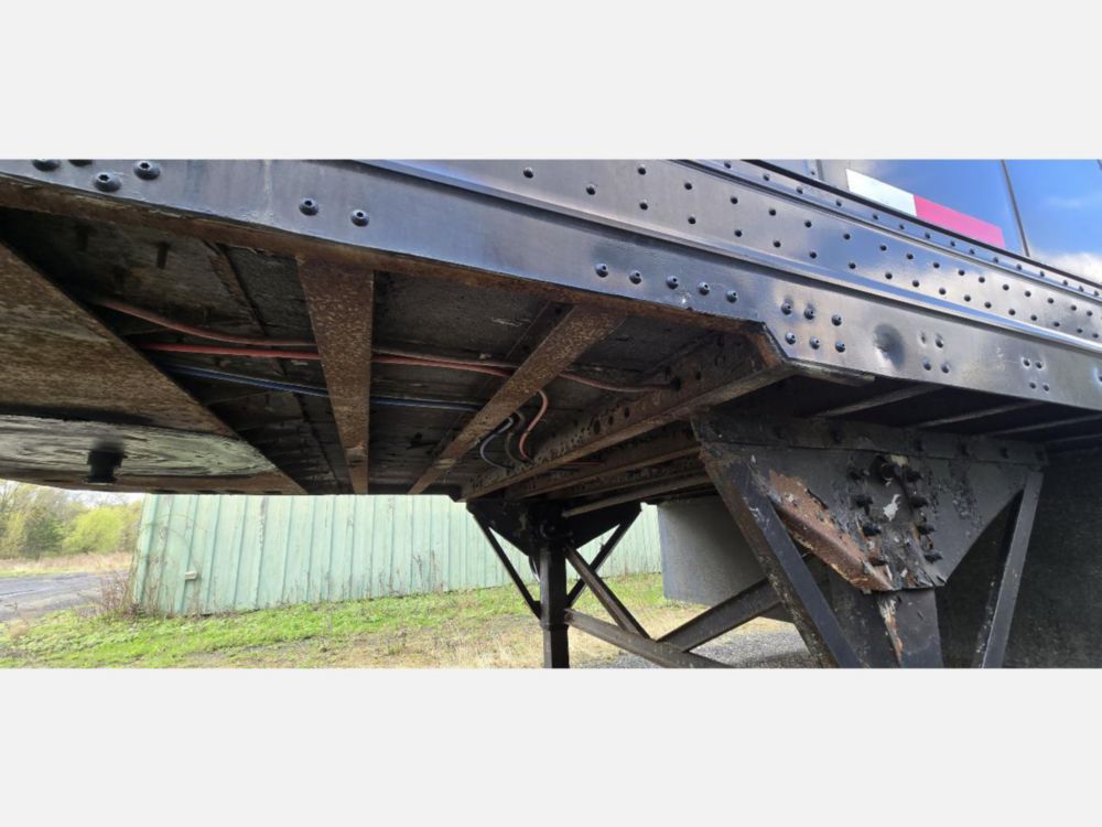 1991 30' Great Dane Single Axle Trailer